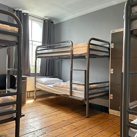 Cricketers Hostel Londres Extérieur photo