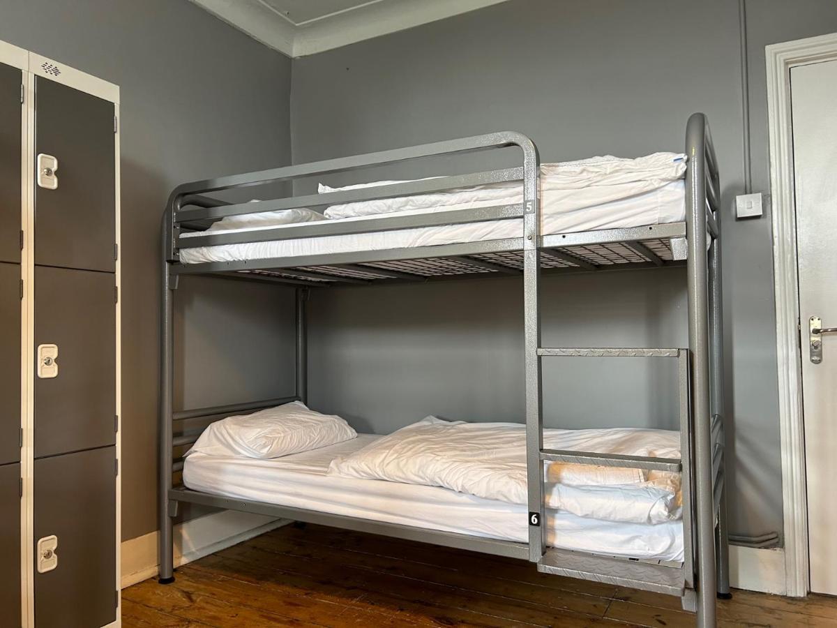 Cricketers Hostel Londres Extérieur photo