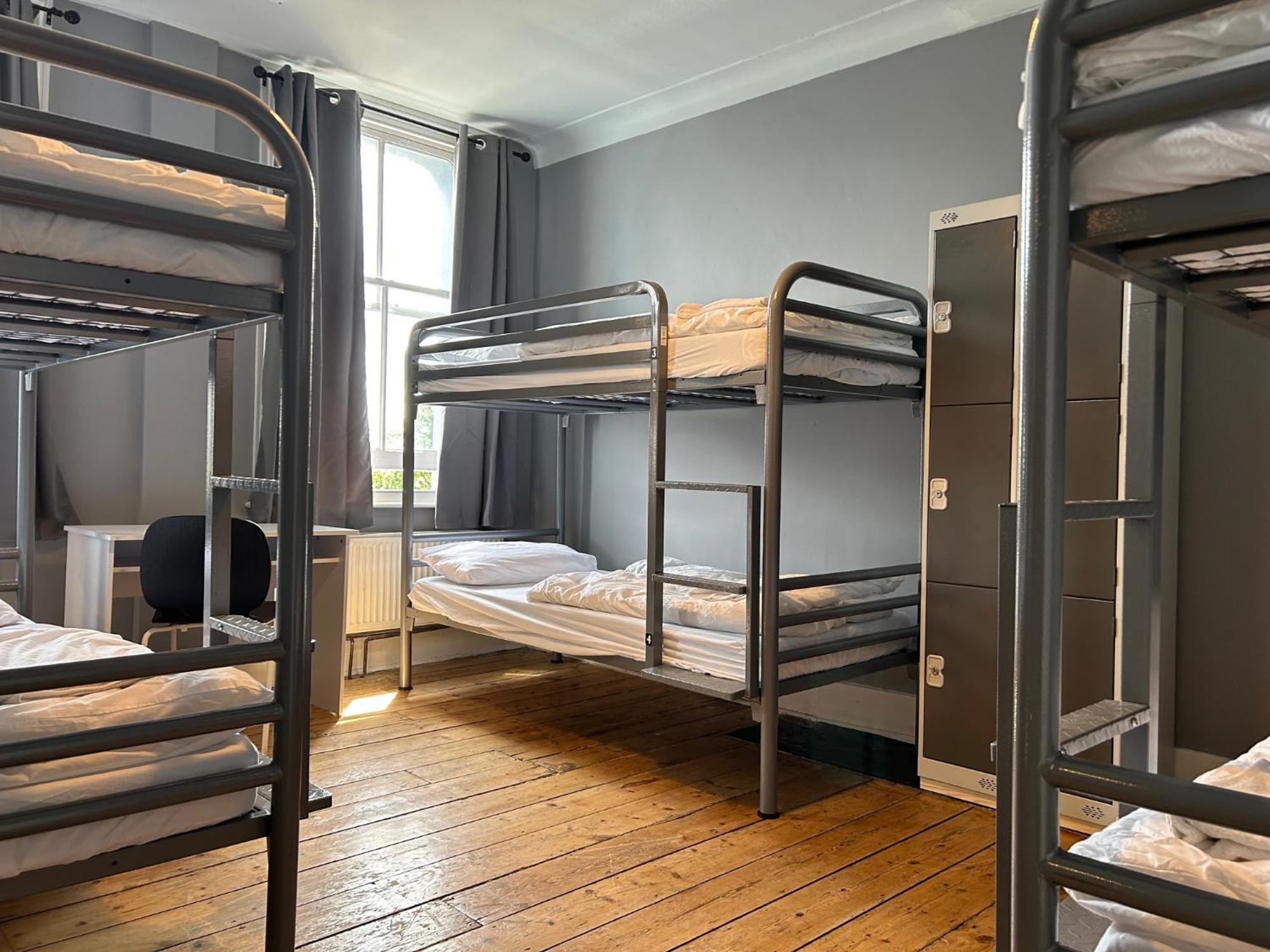 Cricketers Hostel Londres Extérieur photo